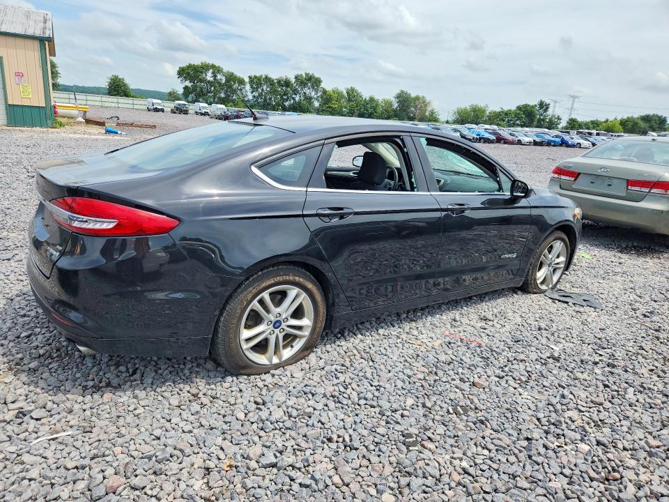 Photo 3 from auction – 2018 FORD FUSION with VIN 3FA6P0LU9JR278360