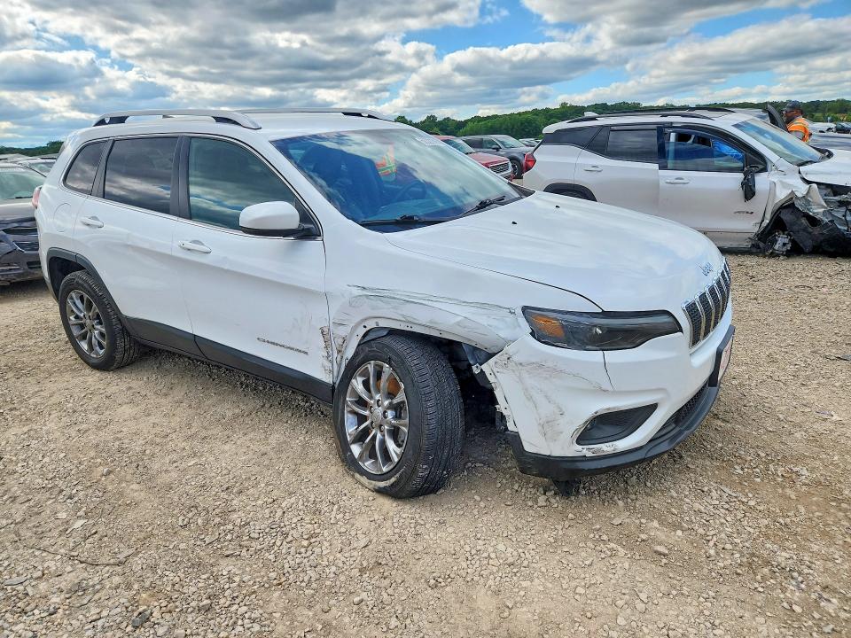 Photo 4 from auction – 2019 JEEP CHEROKEE with VIN 1C4PJLLXXKD384063