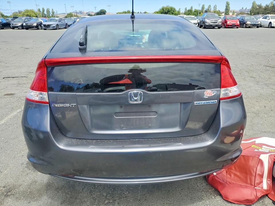 Photo 6 from auction – 2010 HONDA INSIGHT with VIN JHMZE2H79AS010858