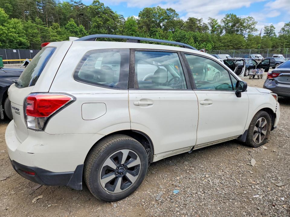 صورة رقم 3 من المزاد - 2017 SUBARU FORESTER مع VIN JF2SJABC9HH485661