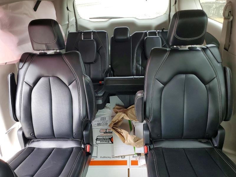 Photo 10 from auction – 2023 CHRYSLER PACIFICA with VIN 2C4RC1BG4PR560831