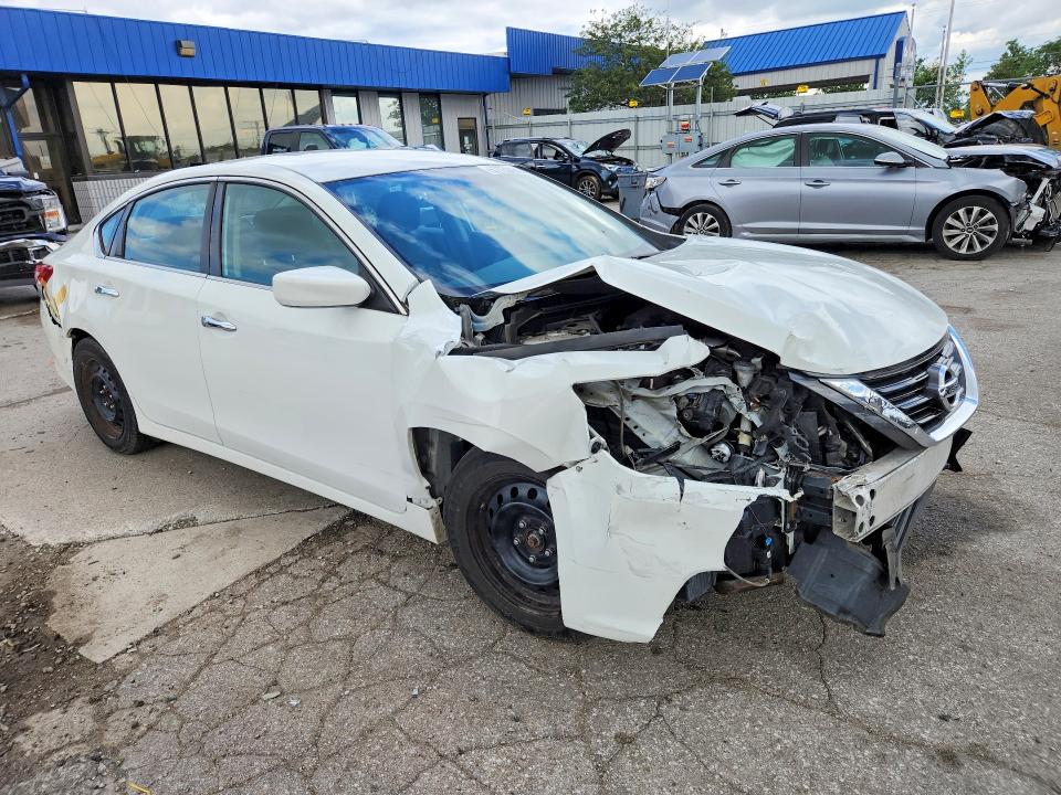 Photo 4 from auction – 2016 NISSAN ALTIMA with VIN 1N4AL3AP0GN370652