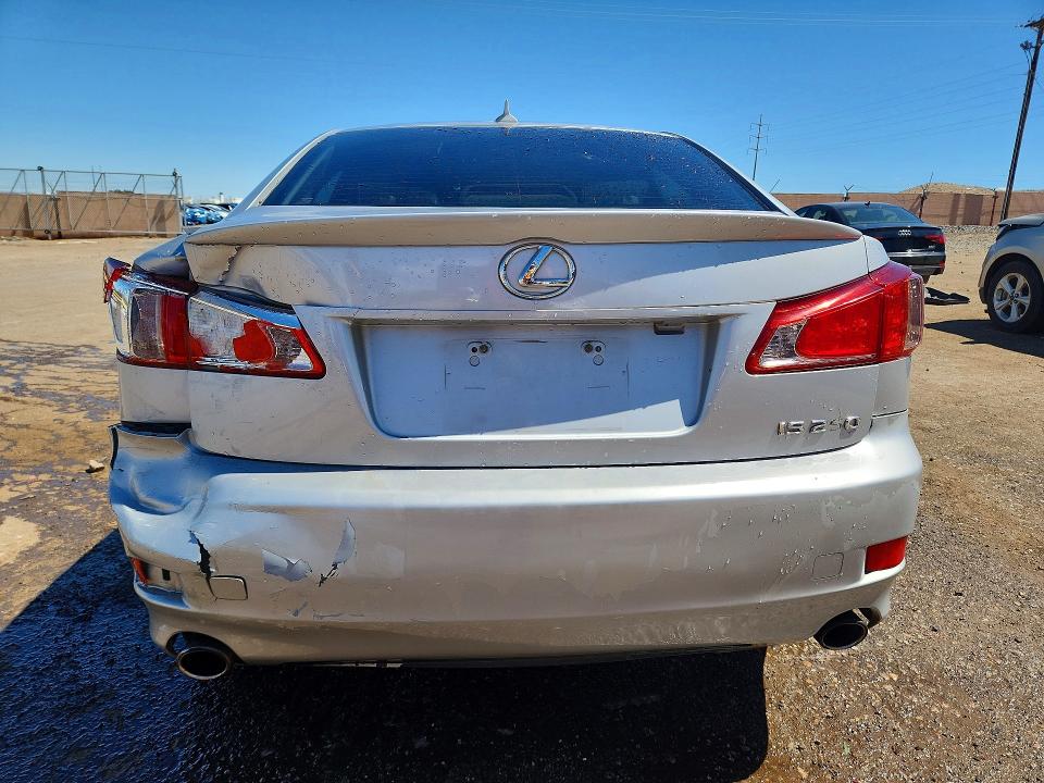 Photo 6 from auction – 2011 LEXUS IS with VIN JTHBF5C28B5144739