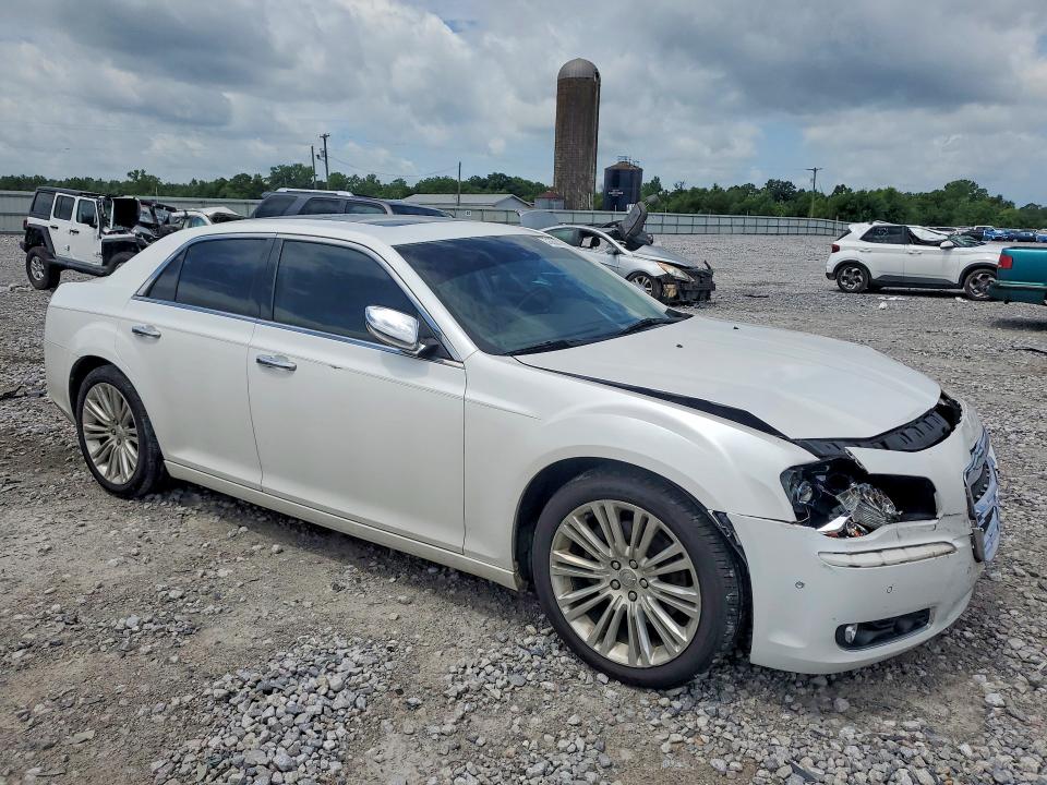 Photo 4 from auction – 2011 CHRYSLER 300C with VIN 2C3CA6CT6BH528308