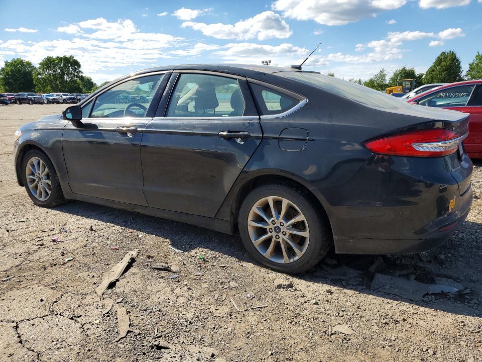 Photo 2 from auction – 2017 FORD FUSION with VIN 3FA6P0HD7HR250687