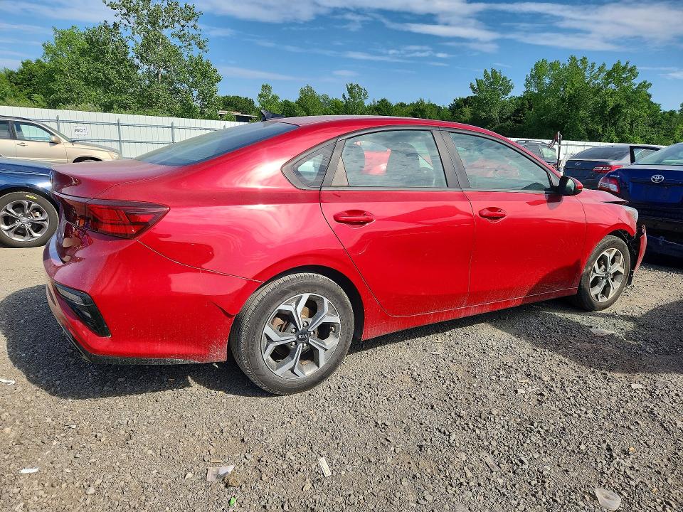 Photo 3 from auction – 2019 KIA FORTE with VIN 3KPF24AD2KE131020