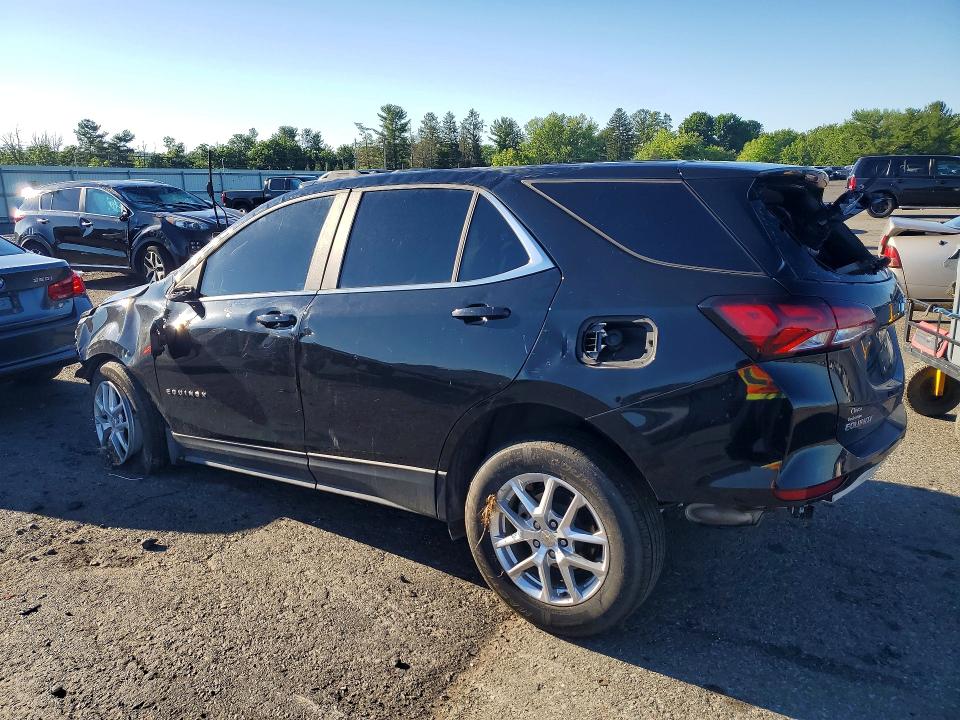 Photo 2 from auction – 2022 CHEVROLET EQUINOX with VIN 3GNAXUEV3NL313704