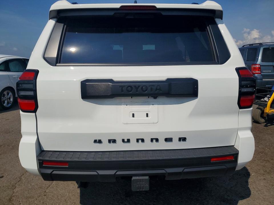 Photo 6 from auction – 2026 TOYOTA 4RUNNER with VIN JTEVA5BR8T5103410