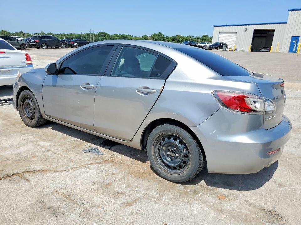 Photo 2 from auction – 2013 MAZDA 3 with VIN JM1BL1U70D1747532