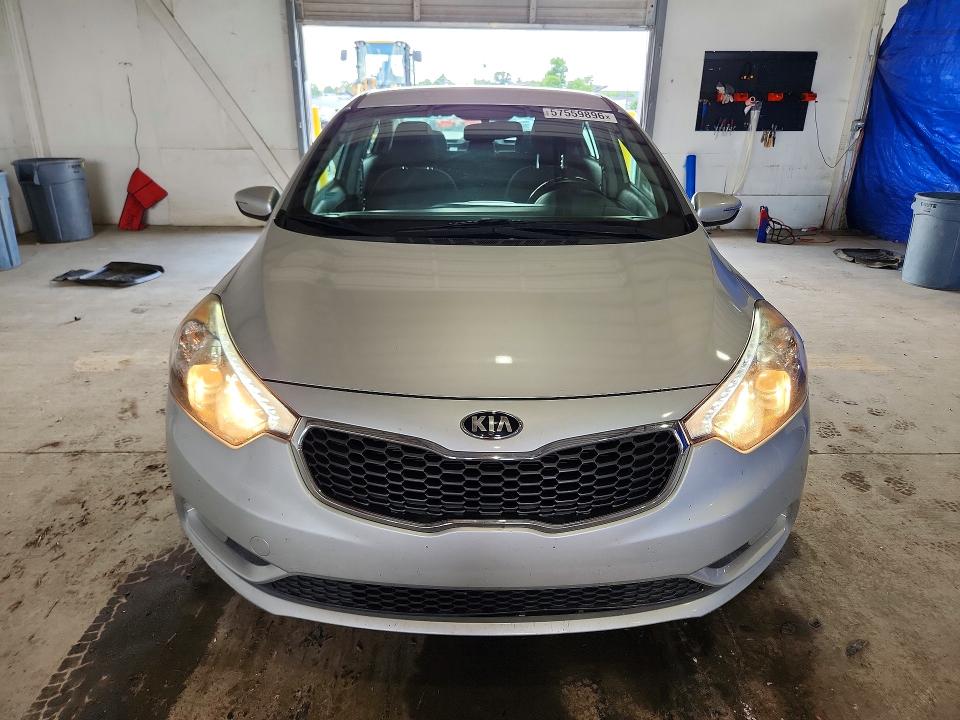 Photo 5 from auction – 2015 KIA FORTE with VIN KNAFX4A85F5328346