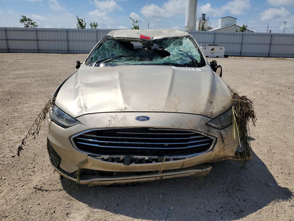 Photo 5 from auction – 2019 FORD FUSION with VIN 3FA6P0G75KR170923