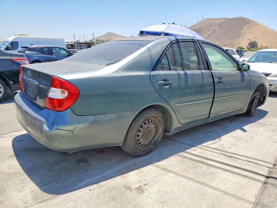 Photo 3 from auction – 2004 TOYOTA CAMRY with VIN 4T1BE32K94U261941