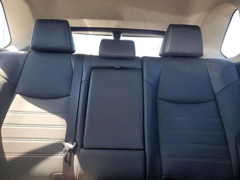 Photo 10 from auction – 2022 TOYOTA RAV4 with VIN 4T3B6RFV4NU070652