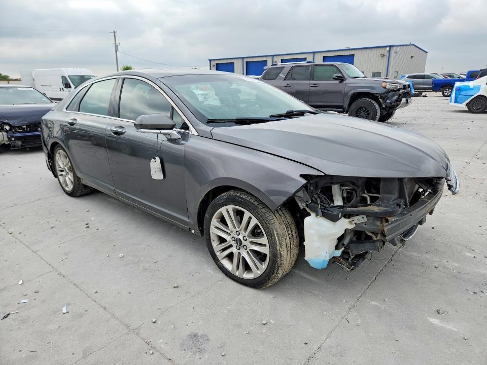 Photo 4 from auction – 2016 LINCOLN MKZ with VIN 3LN6L2GK9GR631193