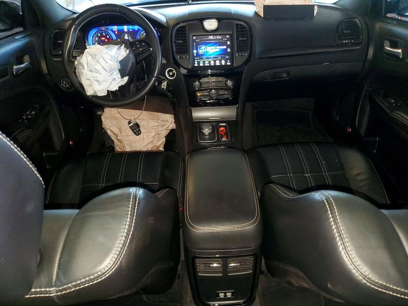 Photo 8 from auction – 2016 CHRYSLER 300 with VIN 2C3CCABG0GH156618