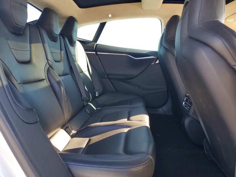 Photo 10 from auction – 2014 TESLA MODEL S with VIN 5YJSA1H29EFP62401