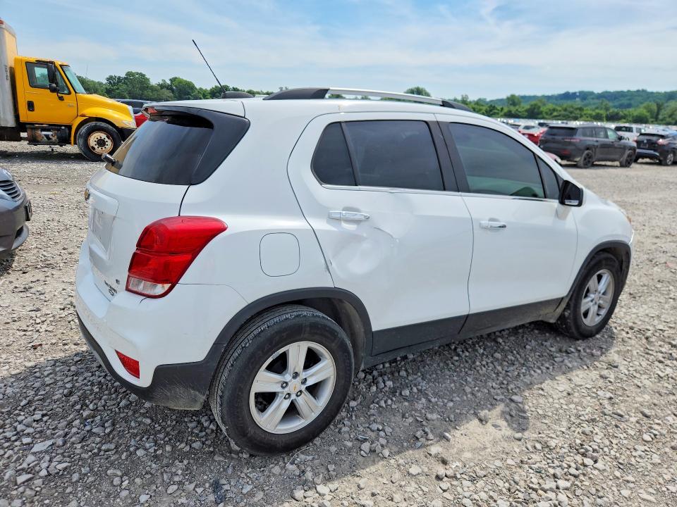 Photo 3 from auction – 2017 CHEVROLET TRAX with VIN KL7CJLSB4HB197696