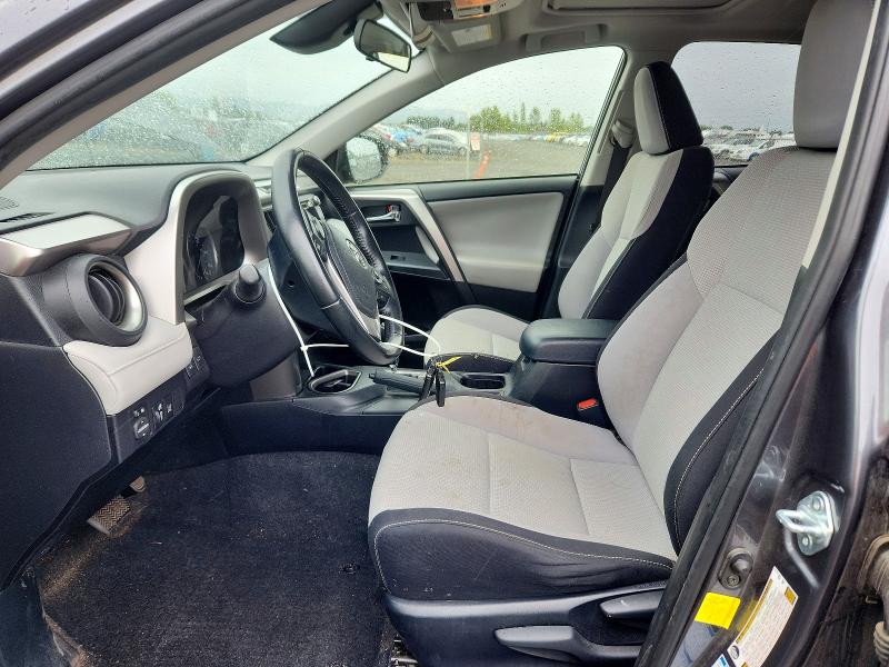Photo 7 from auction – 2018 TOYOTA RAV4 with VIN JTMRFREV1JD226461