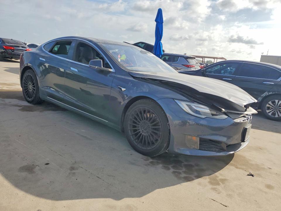 Photo 4 from auction – 2016 TESLA MODEL S with VIN 5YJSA1E28GF173055