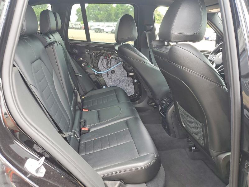 Photo 11 from auction – 2018 BMW X3 with VIN 5UXTR9C55JLC75654