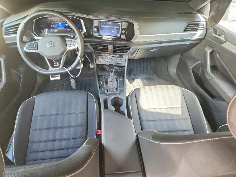 Photo 8 from auction – 2024 VOLKSWAGEN JETTA with VIN 3VWBM7BU5RM066718
