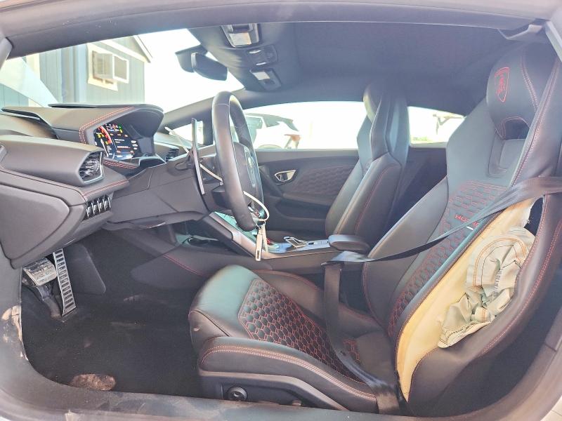 Photo 7 from auction – 2018 LAMBORGHINI HURACAN with VIN ZHWUC2ZF3JLA10432