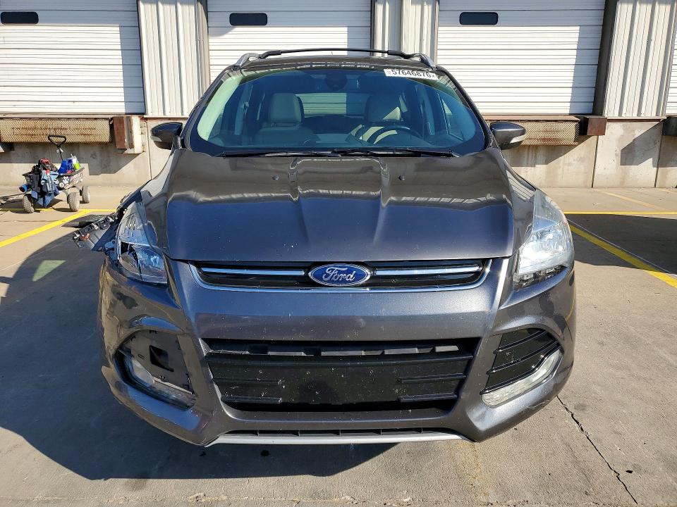 Photo 5 from auction – 2016 FORD ESCAPE with VIN 1FMCU9J97GUA43638