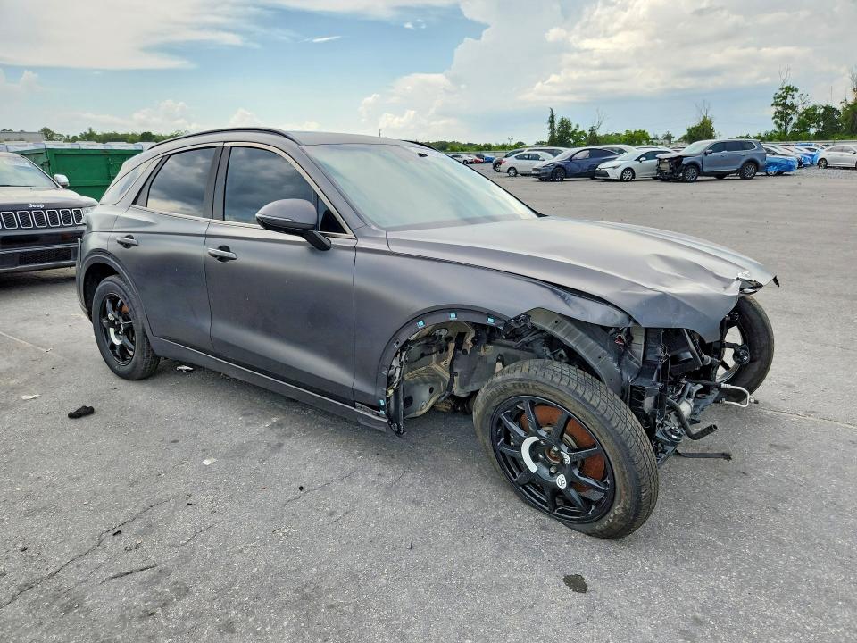 Photo 4 from auction – 2022 GENESIS GV70 with VIN KMUMADTB2NU036689