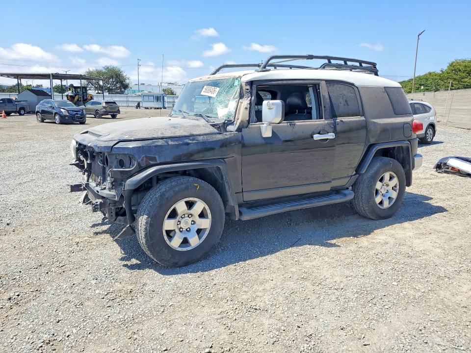 2008 TOYOTA FJ CRUISER
