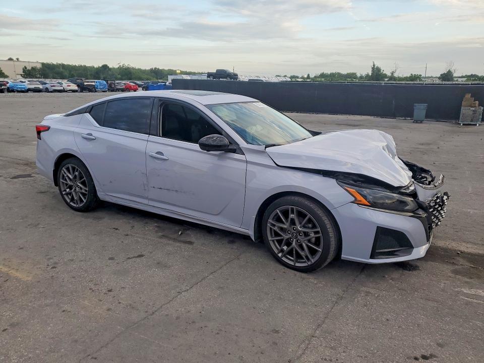Photo 4 from auction – 2024 NISSAN ALTIMA with VIN 1N4AL4CV1RN415327