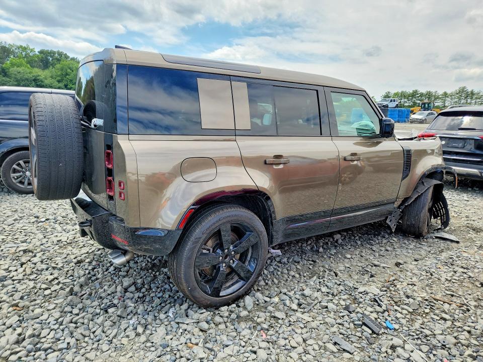 Photo 3 from auction – 2025 LAND ROVER DEFENDER with VIN SALE2EFE2S2361181