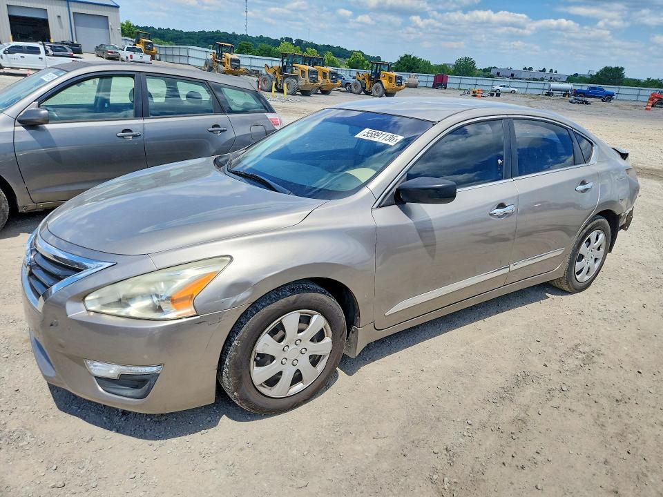 NISSAN ALTIMA 2015 with VIN 1N4AL3AP6FC105048 - Photo from auction