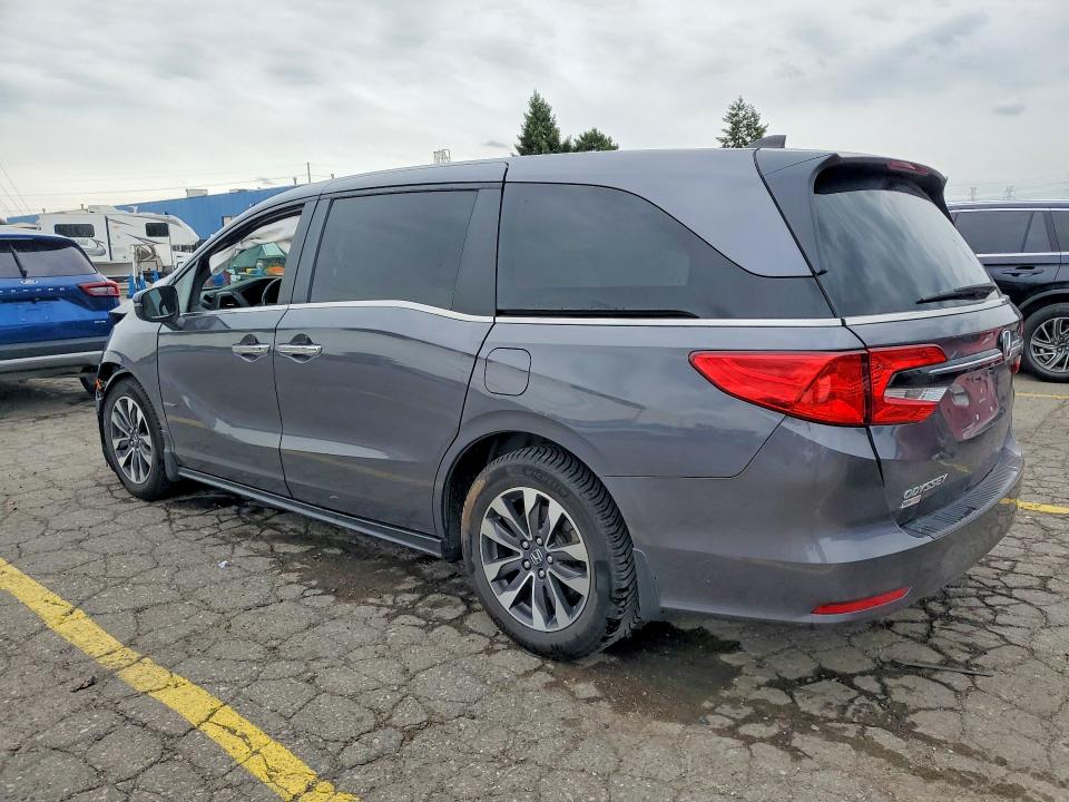 Photo 2 from auction – 2023 HONDA ODYSSEY with VIN 5FNRL6H68PB010653