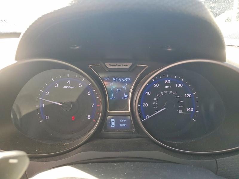 Photo 9 from auction – 2015 HYUNDAI VELOSTER with VIN KMHTC6AE8FU249208