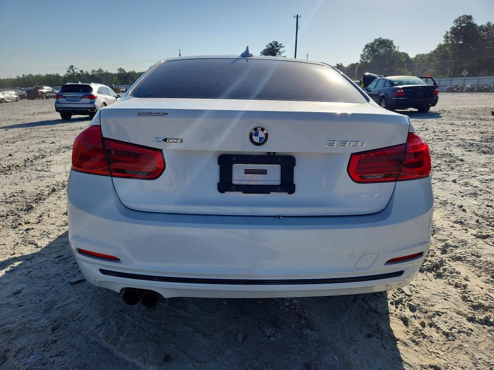 Photo 6 from auction – 2018 BMW 330 with VIN WBA8D9G55JNU67302