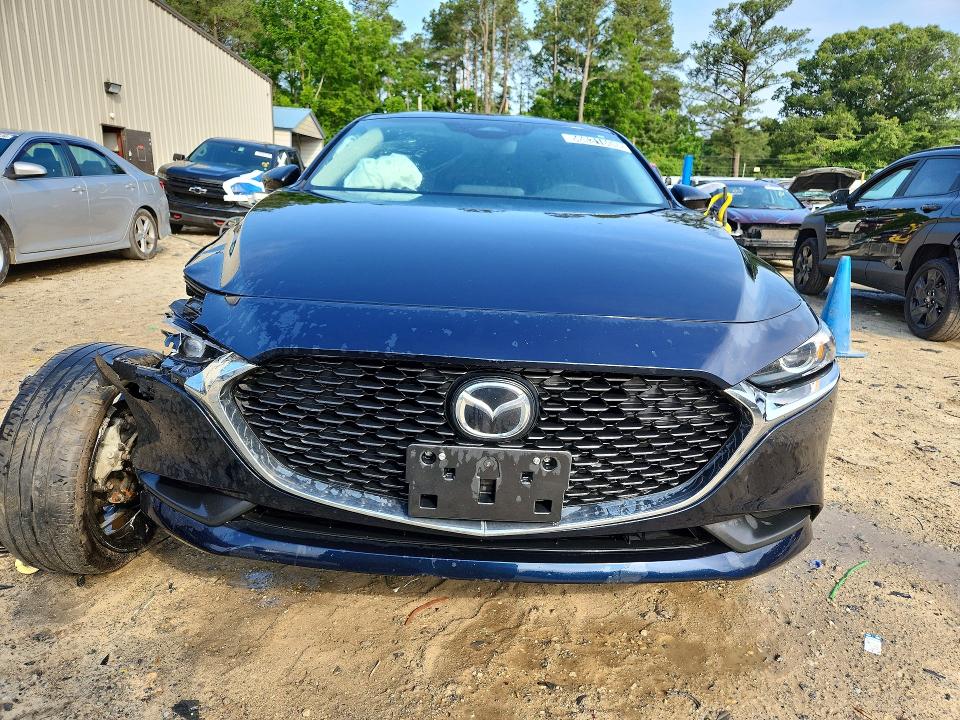 Photo 5 from auction – 2024 MAZDA 3 with VIN 3MZBPABM5RM435954
