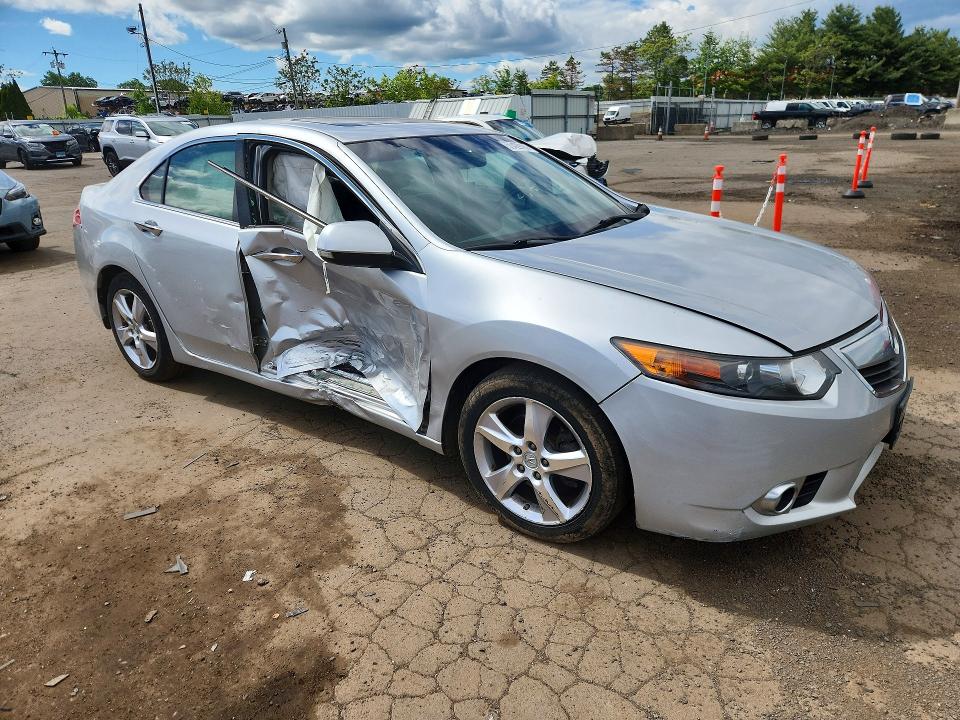 Photo 4 from auction – 2011 ACURA TSX with VIN JH4CU2F68BC015239