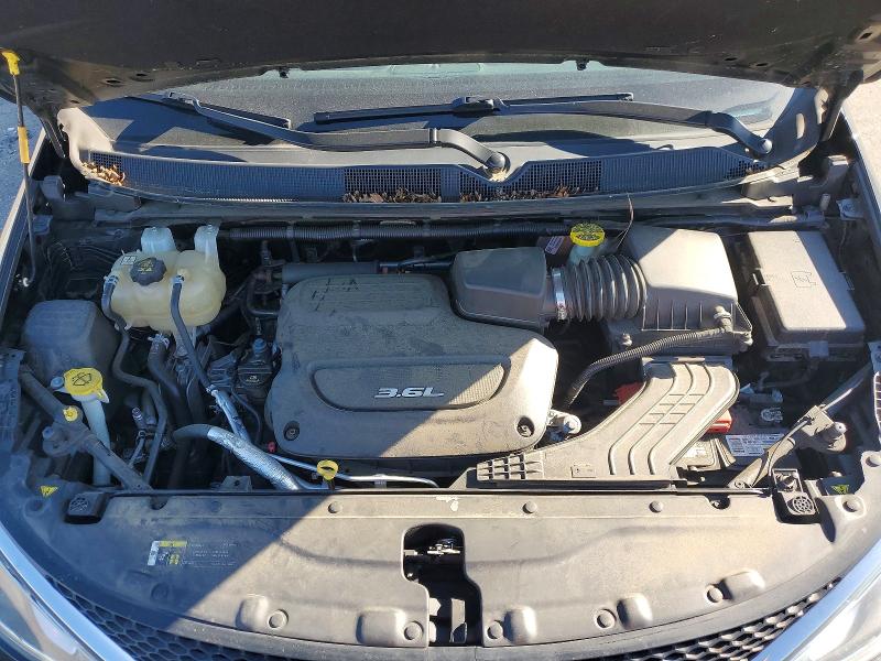Photo 12 from auction – 2019 CHRYSLER PACIFICA with VIN 2C4RC1GG4KR523229