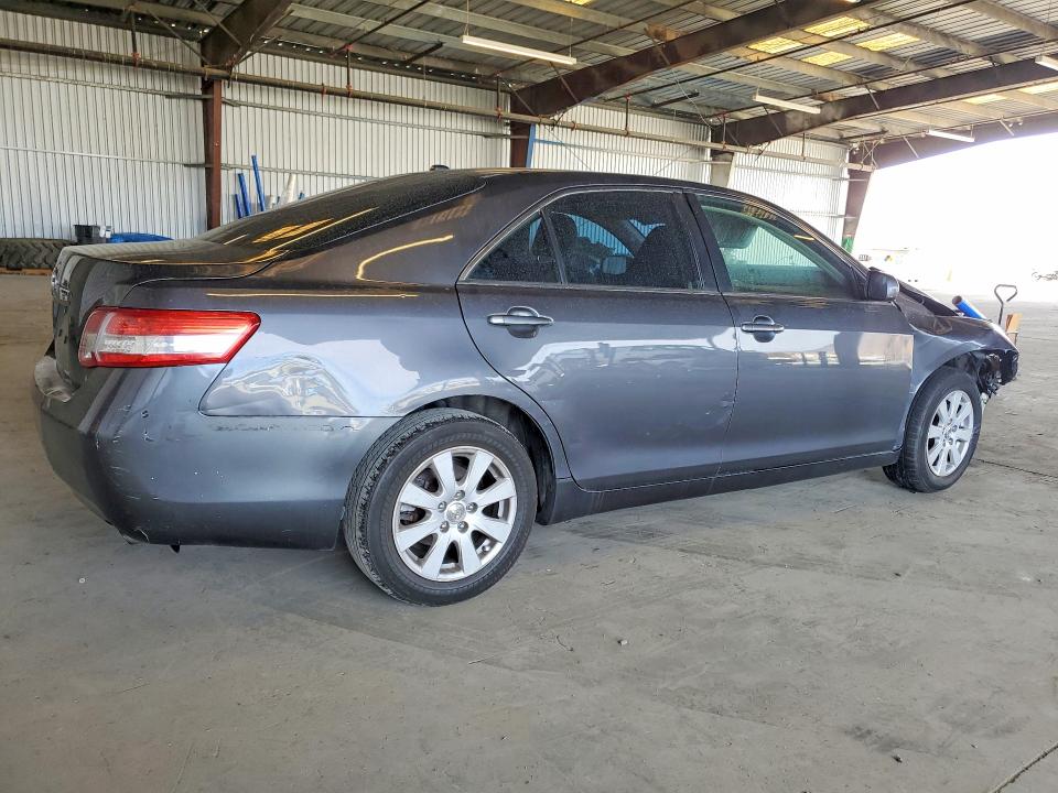 Photo 3 from auction – 2011 TOYOTA CAMRY with VIN 4T1BF3EK1BU673776