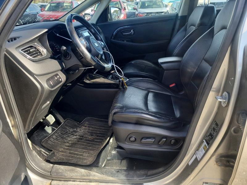 Foto 7 de la subasta – 2014 KIA RONDO con VIN KNAHU8A35E7007729