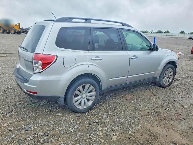 Фото 3 с аукциона – 2011 SUBARU FORESTER с VIN JF2SHBDC0BH723032