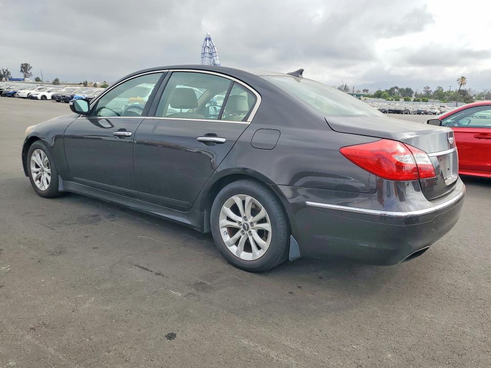 Zdjęcie 2 z aukcji – 2013 HYUNDAI GENESIS z VIN KMHGC4DD1DU246169