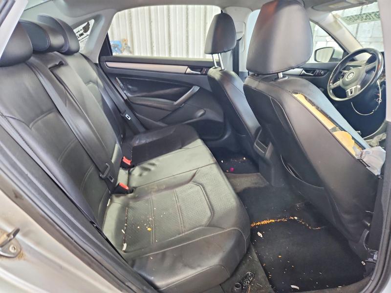 Photo 10 from auction – 2014 VOLKSWAGEN PASSAT with VIN 1VWAS7A34EC058518