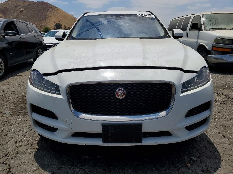 Photo 5 from auction – 2017 JAGUAR F-PACE with VIN SADCJ2BV9HA493007
