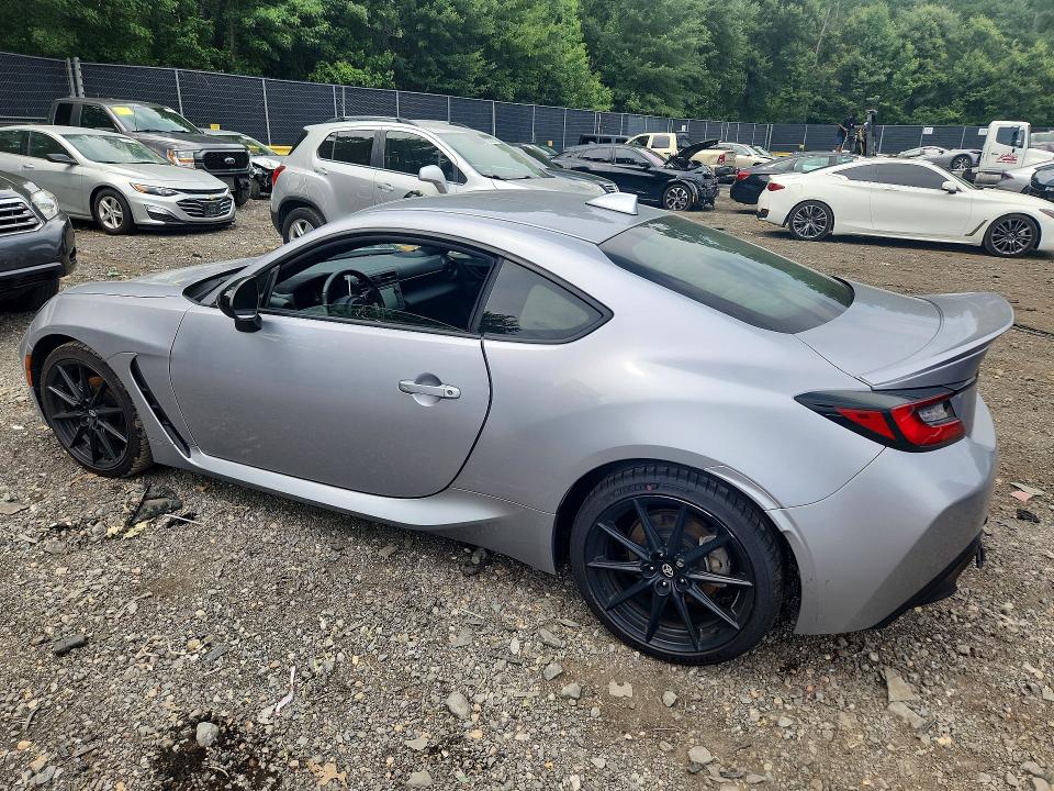 Photo 2 from auction – 2023 TOYOTA GR 86 with VIN JF1ZNBE16P9765439