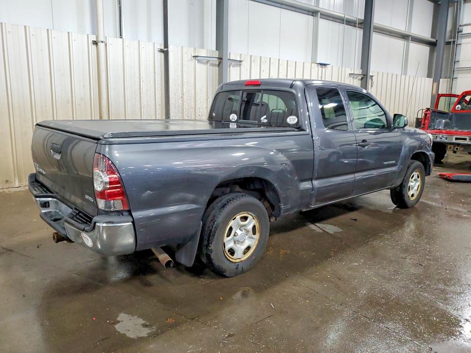 Photo 3 from auction – 2012 TOYOTA TACOMA with VIN 5TFTX4CN6CX017873