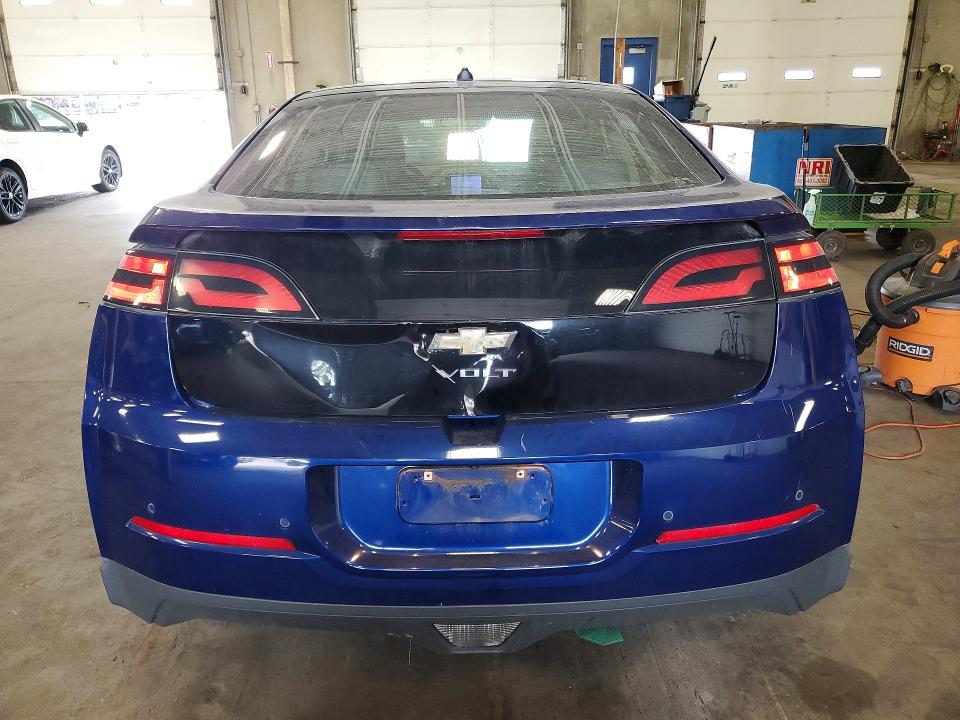 Photo 6 from auction – 2012 CHEVROLET VOLT with VIN 1G1RB6E40CU110259