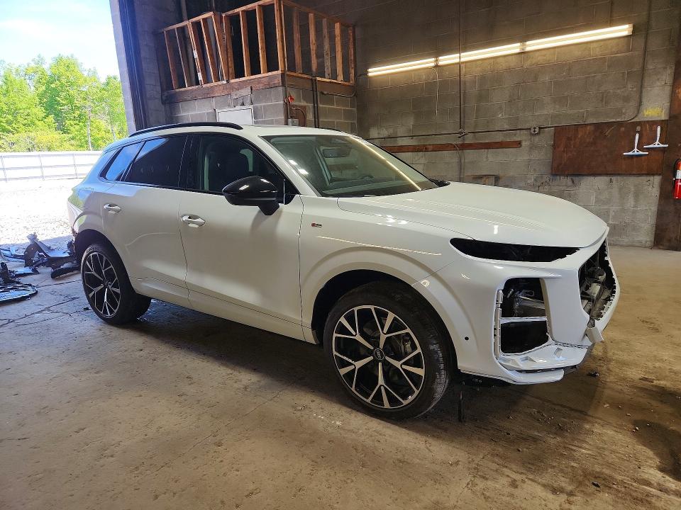 صورة رقم 4 من المزاد - 2026 AUDI Q3 مع VIN WA1ABCFJ5T1027008