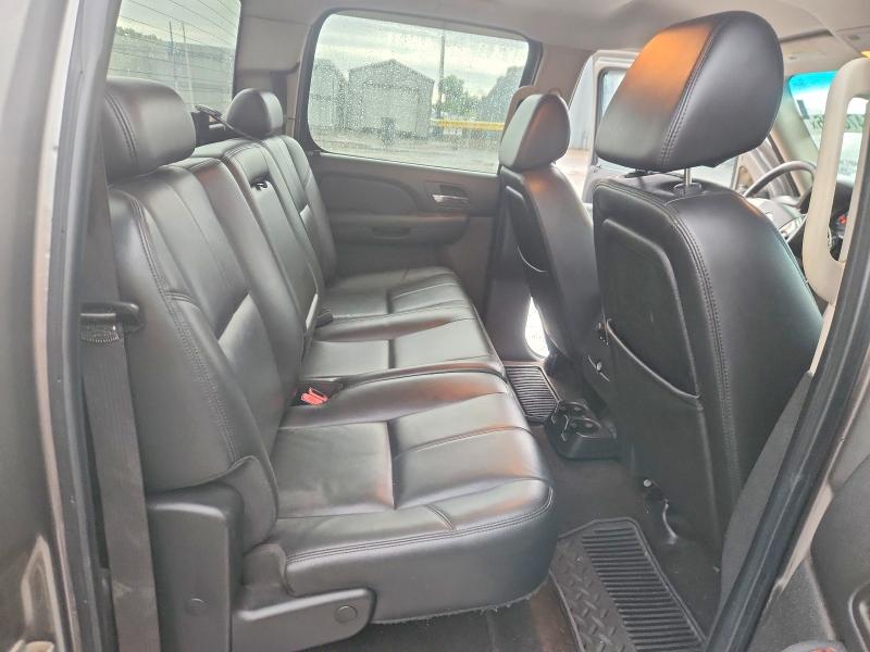 Photo 10 from auction – 2009 GMC SIERRA with VIN 3GTEC33J99G210205