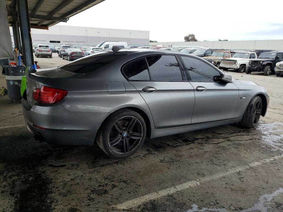 Photo 3 from auction – 2012 BMW 550 with VIN WBAFR9C50CDV58582
